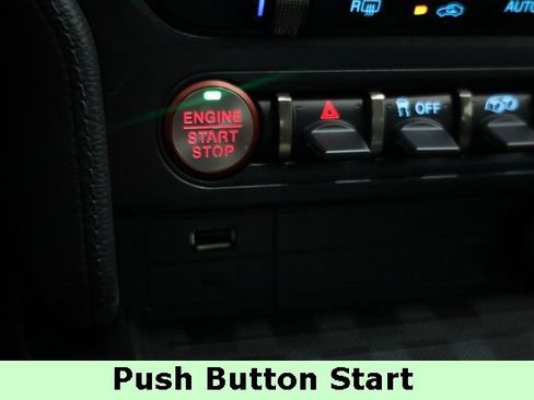 Used 2022 Ford Mustang Shelby GT500 w/ Carbon Fiber Track Pack image 26