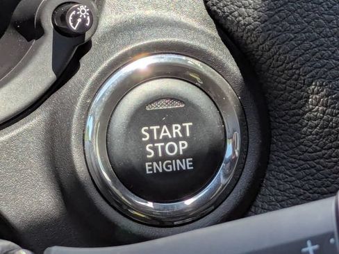 Used 2025 Mitsubishi Eclipse Cross AWD image 33