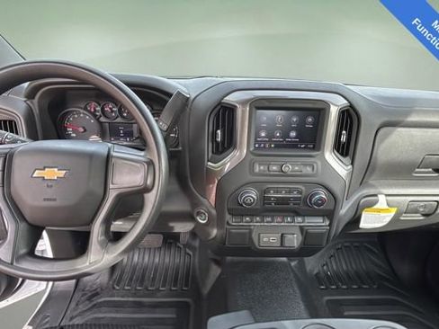 Used 2025 Chevrolet Silverado 1500 W/T image 19