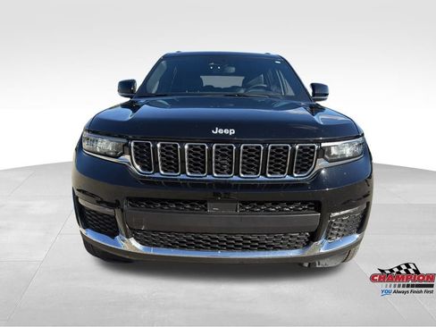 Used 2024 Jeep Grand Cherokee L Limited image 9