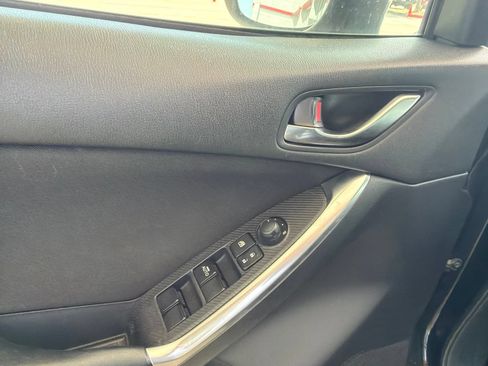Used 2016 MAZDA CX-5 Touring w/ Bose/Moonroof Package FWD image 6