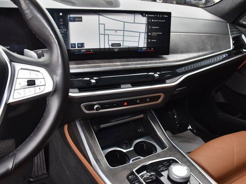 Used 2023 BMW X7 xDrive40i w/ Executive Package AWD/4WD image 10