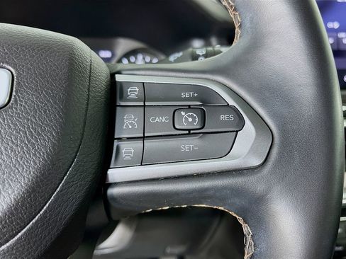 Used 2022 Jeep Compass Limited AWD/4WD image 17