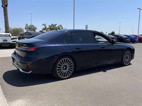 New 2025 BMW 740i image 6