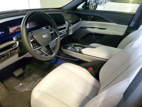 New 2025 Cadillac Lyriq Sport image 15