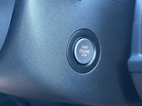 New 2025 Volkswagen ID. Buzz Pro S Plus RWD image 23