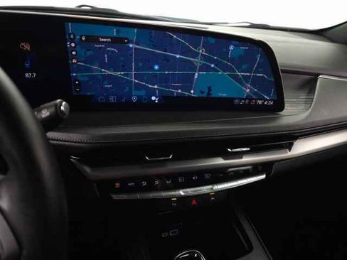 Certified 2025 Cadillac XT4 Premium Luxury image 23