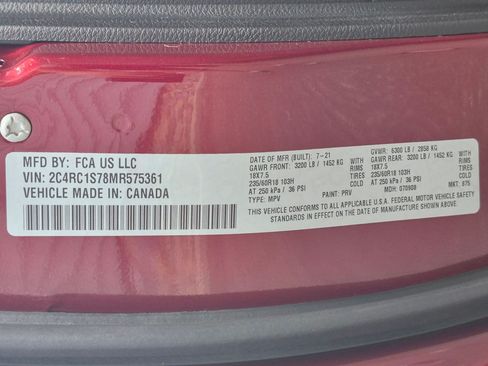 Used 2021 Chrysler Pacifica Limited w/ Uconnect Theater Family Group FWD image 32