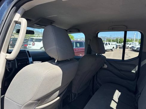 Used 2019 Nissan Frontier SV RWD image 10