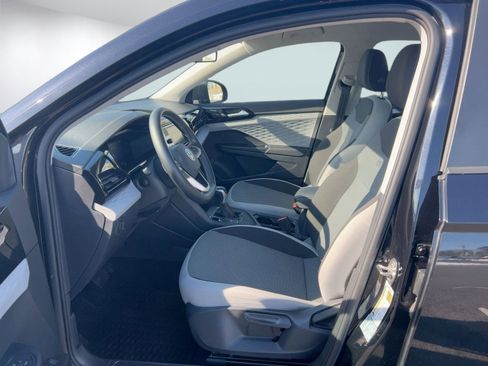 Used 2022 Volkswagen Taos S w/ IQ Drive S Package image 5