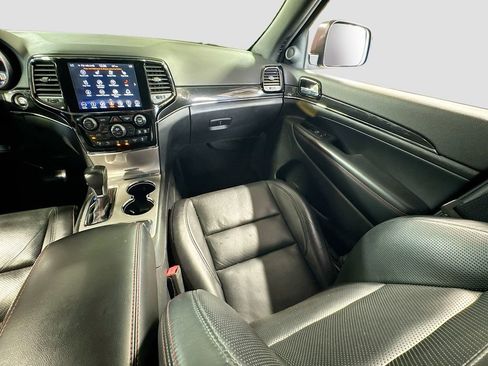 Used 2019 Jeep Grand Cherokee Trailhawk w/ Trailhawk Luxury Group AWD/4WD image 18
