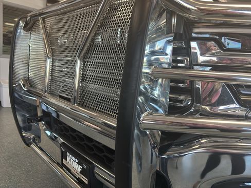 New 2025 RAM 2500 Laramie AWD/4WD image 9