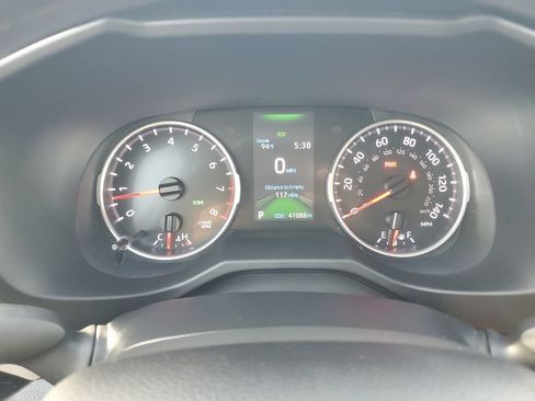 Used 2022 Toyota RAV4 XLE FWD image 24