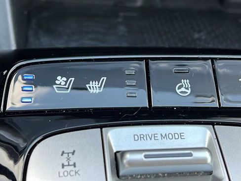 Used 2024 Hyundai Tucson Limited AWD/4WD image 28