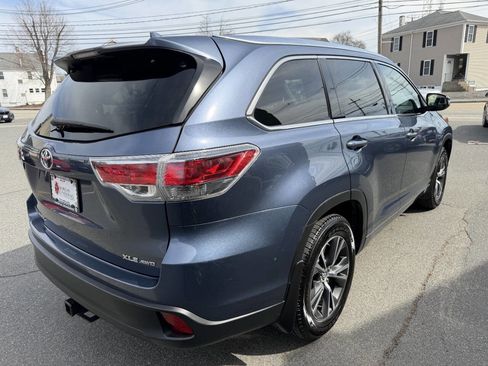 Used 2016 Toyota Highlander XLE image 9