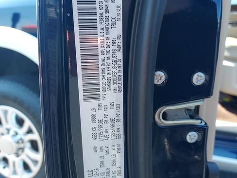 Used 2017 RAM 2500 Laramie w/ Protection Group AWD/4WD image 23