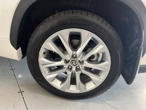 Used 2020 Toyota Highlander Limited AWD/4WD image 16