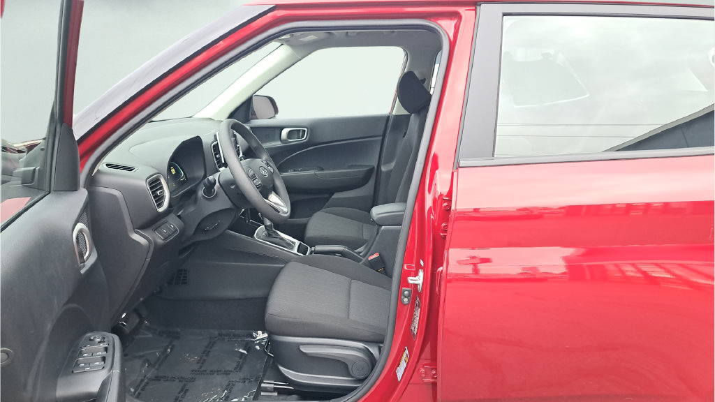 Used 2026 Hyundai Venue SE FWD image 22