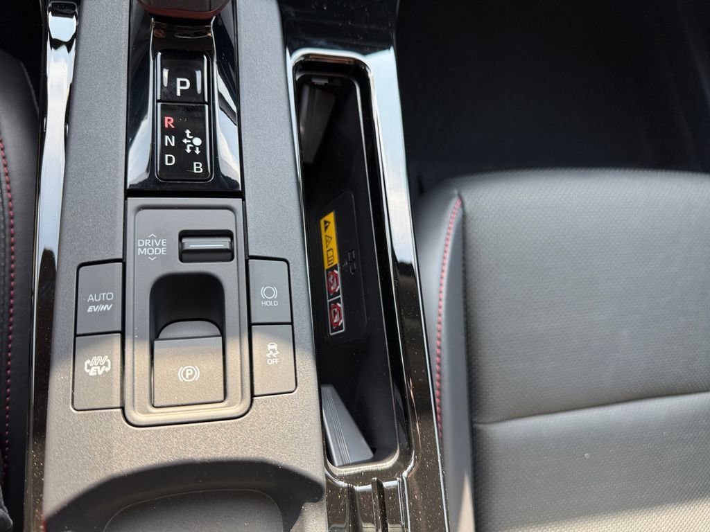 New 2026 Toyota Prius Plug-In Hybrid FWD image 38