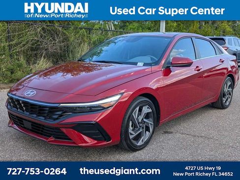 Certified 2025 Hyundai Elantra SEL FWD image 1