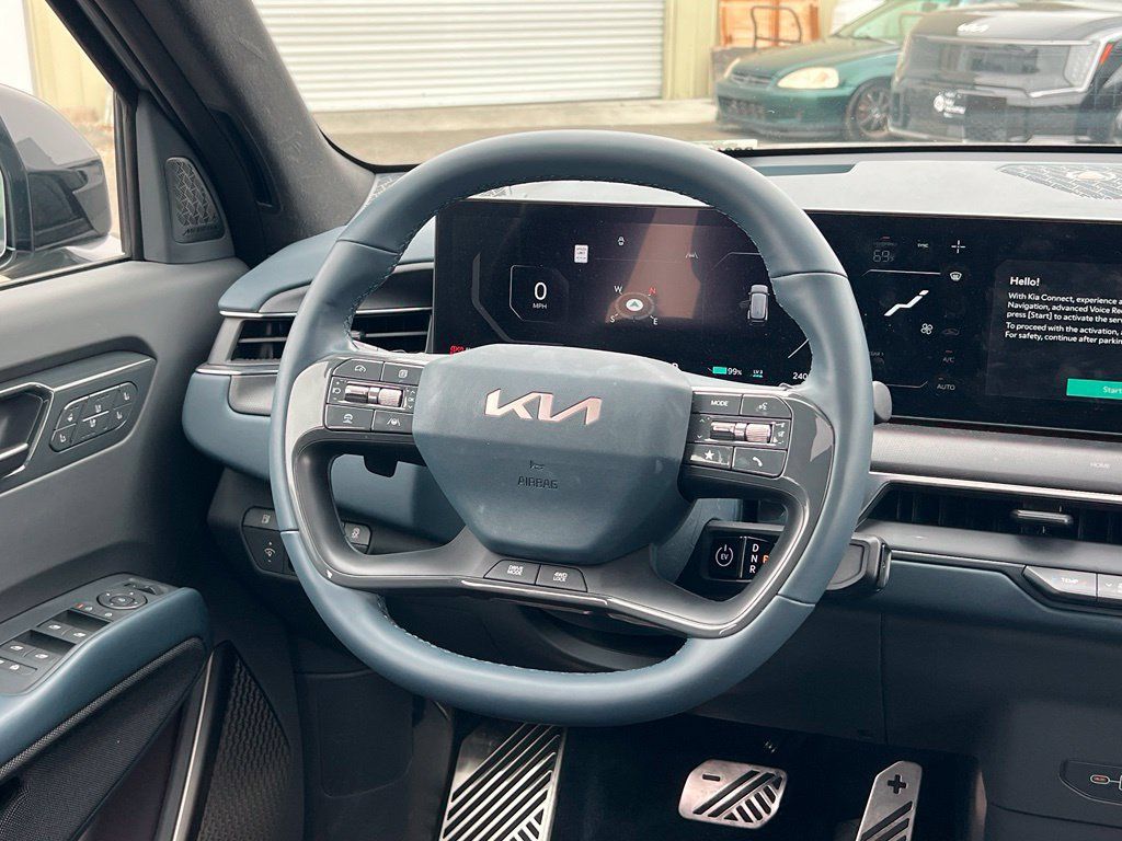 Used 2024 Kia EV9 GT-Line AWD/4WD image 16