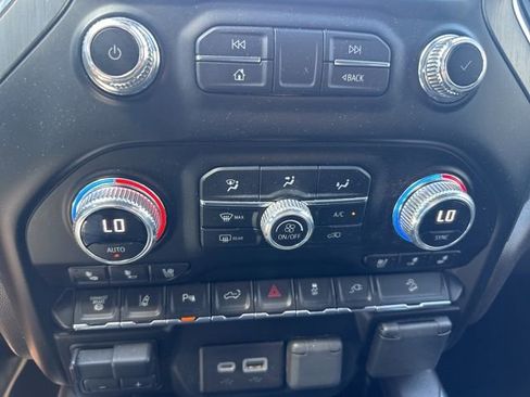 Used 2023 GMC Sierra 2500 Denali image 18