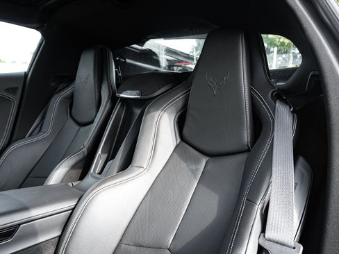 Used 2026 Chevrolet Corvette Z06 RWD image 16