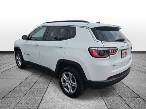 Used 2024 Jeep Compass Latitude AWD/4WD image 7