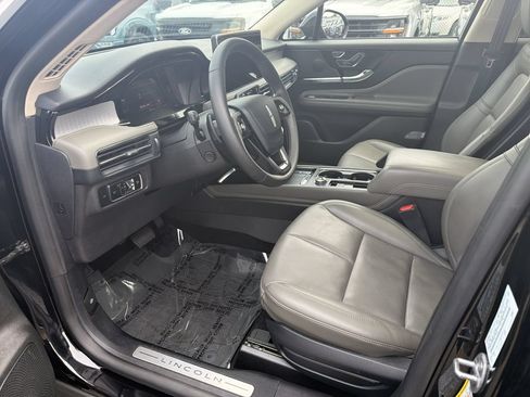 Certified 2024 Lincoln Corsair AWD w/ Equipment Group 101A image 11