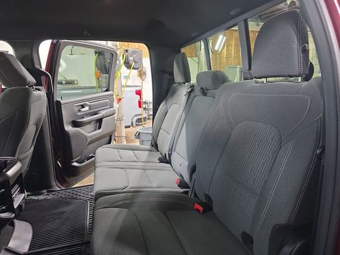 Used 2022 RAM 1500 Big Horn AWD/4WD image 13
