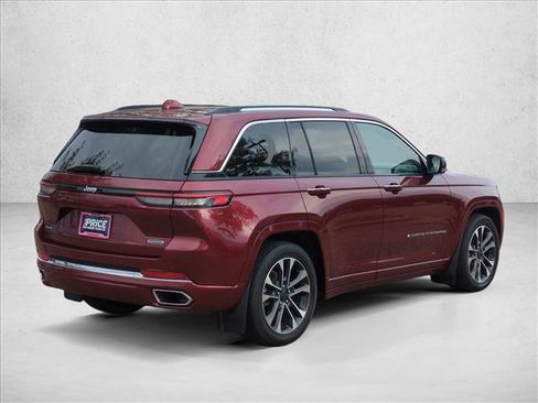 Used 2022 Jeep Grand Cherokee Overland AWD/4WD image 5