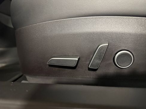 Used 2021 Tesla Model 3 Standard Range Plus image 23