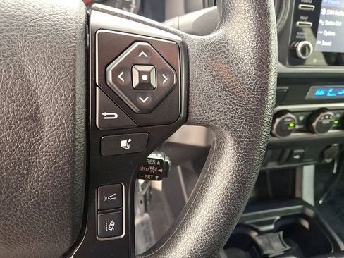 Certified 2022 Toyota Tacoma SR image 18