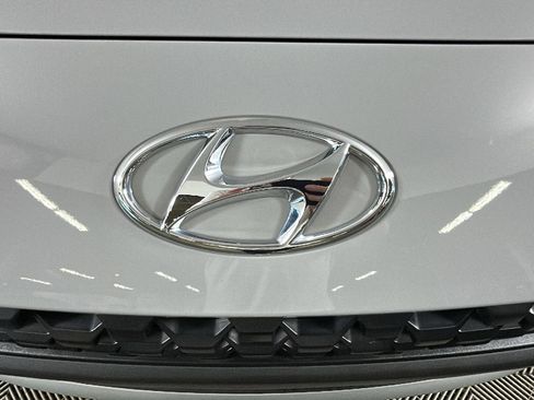 Certified 2023 Hyundai Kona SEL AWD/4WD image 10
