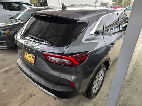 Used 2024 Ford Escape Active image 4