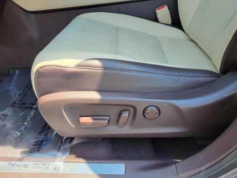 Used 2016 Lexus RX 350 AWD w/ Premium Package image 20