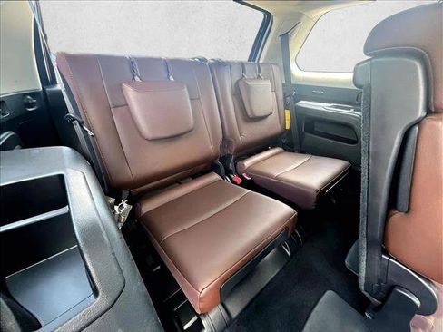 Used 2024 Toyota 4Runner Limited AWD/4WD image 30