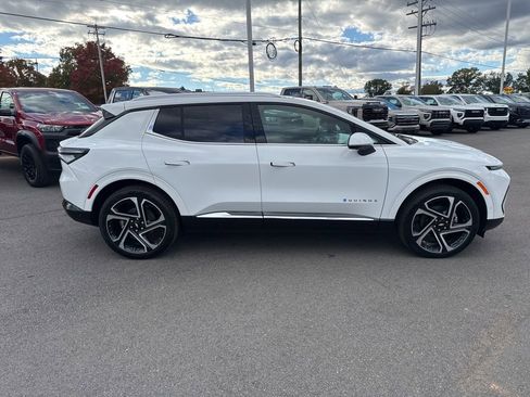 New 2026 Chevrolet Equinox EV LT image 6