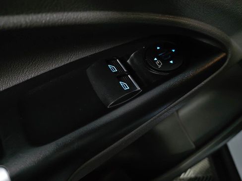 Used 2020 Ford Transit Connect XLT image 27