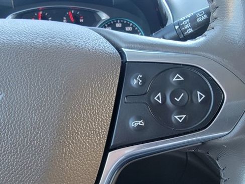 Used 2021 Chevrolet Traverse LT w/ LPO, Blackout Package image 22