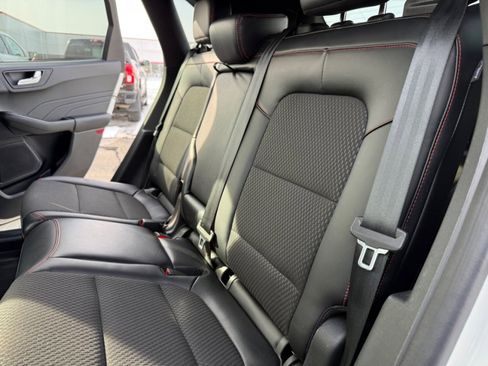 Used 2023 Ford Escape ST-Line Elite image 17