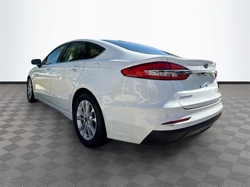 Used 2020 Ford Fusion SE image 8