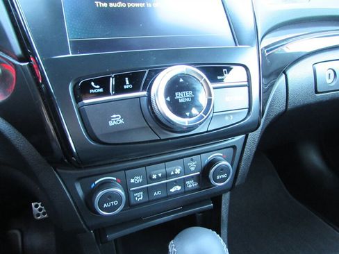 Used 2019 Acura ILX FWD image 19