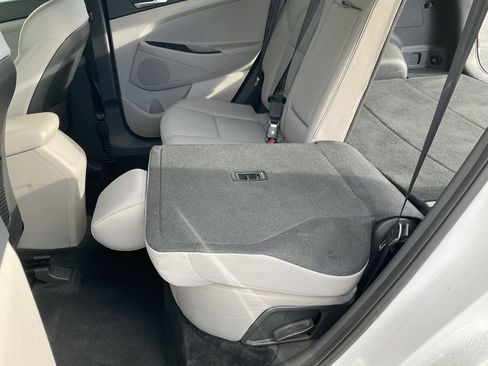 Used 2019 Hyundai Tucson SE image 40