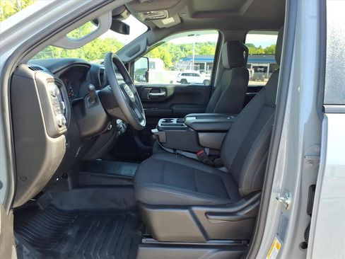 Used 2025 GMC Sierra 2500 Pro w/ 1SA Pro Safety Plus Package AWD/4WD image 11