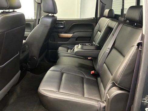 Used 2017 Chevrolet Silverado 2500 LTZ image 33