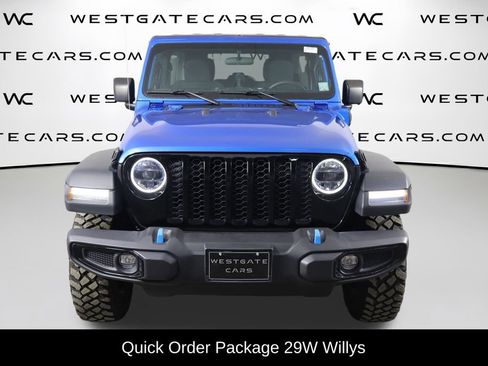 Used 2023 Jeep Wrangler Unlimited w/ Cold Weather Group AWD/4WD image 2