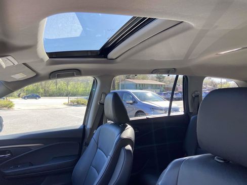 Used 2021 Honda Pilot Special Edition image 8