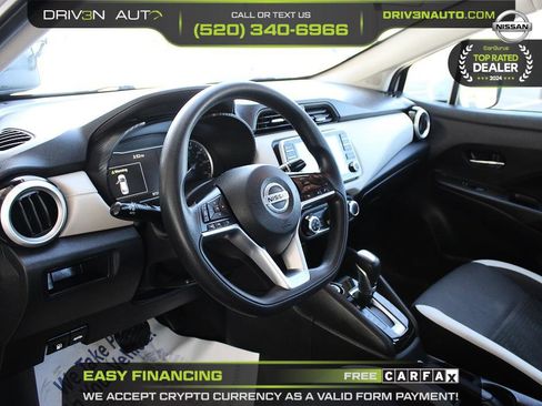 Used 2021 Nissan Versa SV image 11