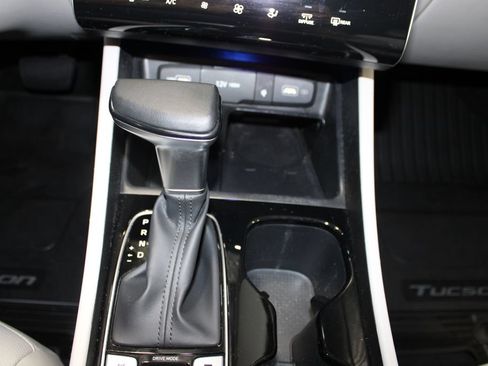 Used 2024 Hyundai Tucson SEL w/ Convenience Package AWD/4WD image 16